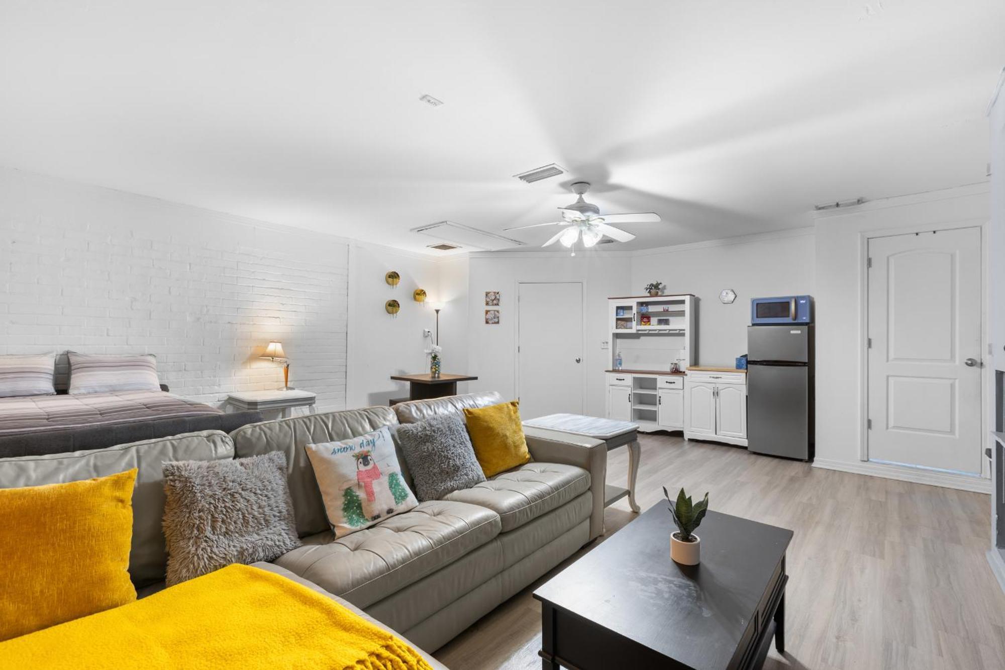 Pet Friendly Large Studio With Free Wi-Fi In Great Location! Orange Park Exterior foto